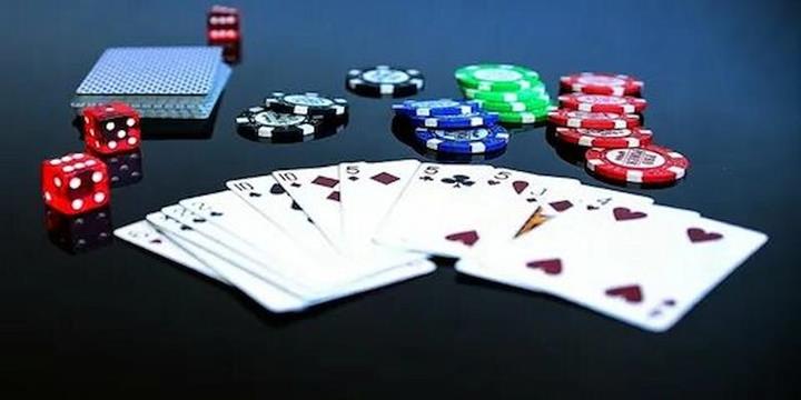 Cách chơi bài Liêng chi tiết cho người mới bắt đầu - TA88